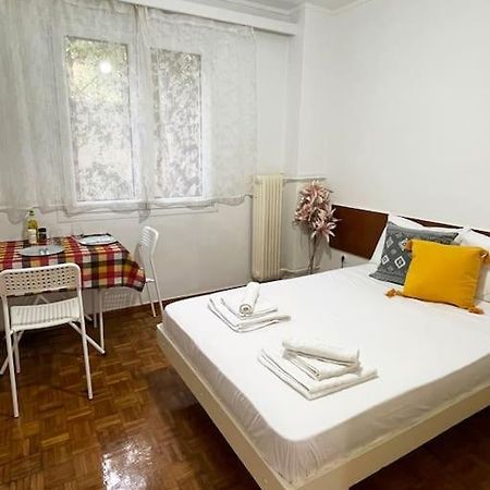 Cute And Quiet Apartment In The Center Of Atenas Exterior foto