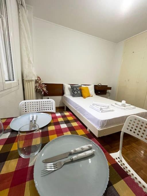 Cute And Quiet Apartment In The Center Of Atenas Exterior foto