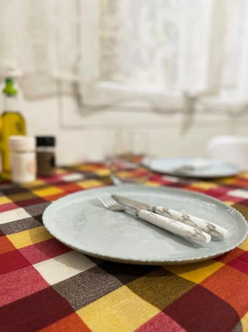 Cute And Quiet Apartment In The Center Of Atenas Exterior foto