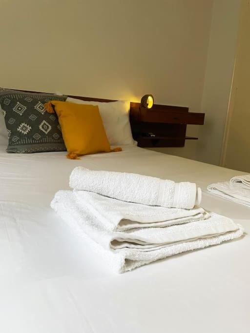 Cute And Quiet Apartment In The Center Of Atenas Exterior foto