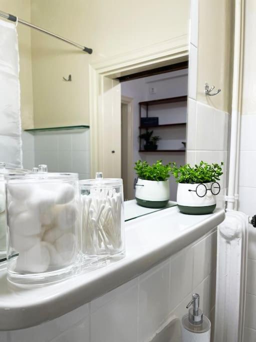 Cute And Quiet Apartment In The Center Of Atenas Exterior foto